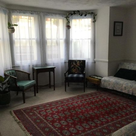 Bed and Breakfast Garden Flat 1 Llandudno Esterno foto