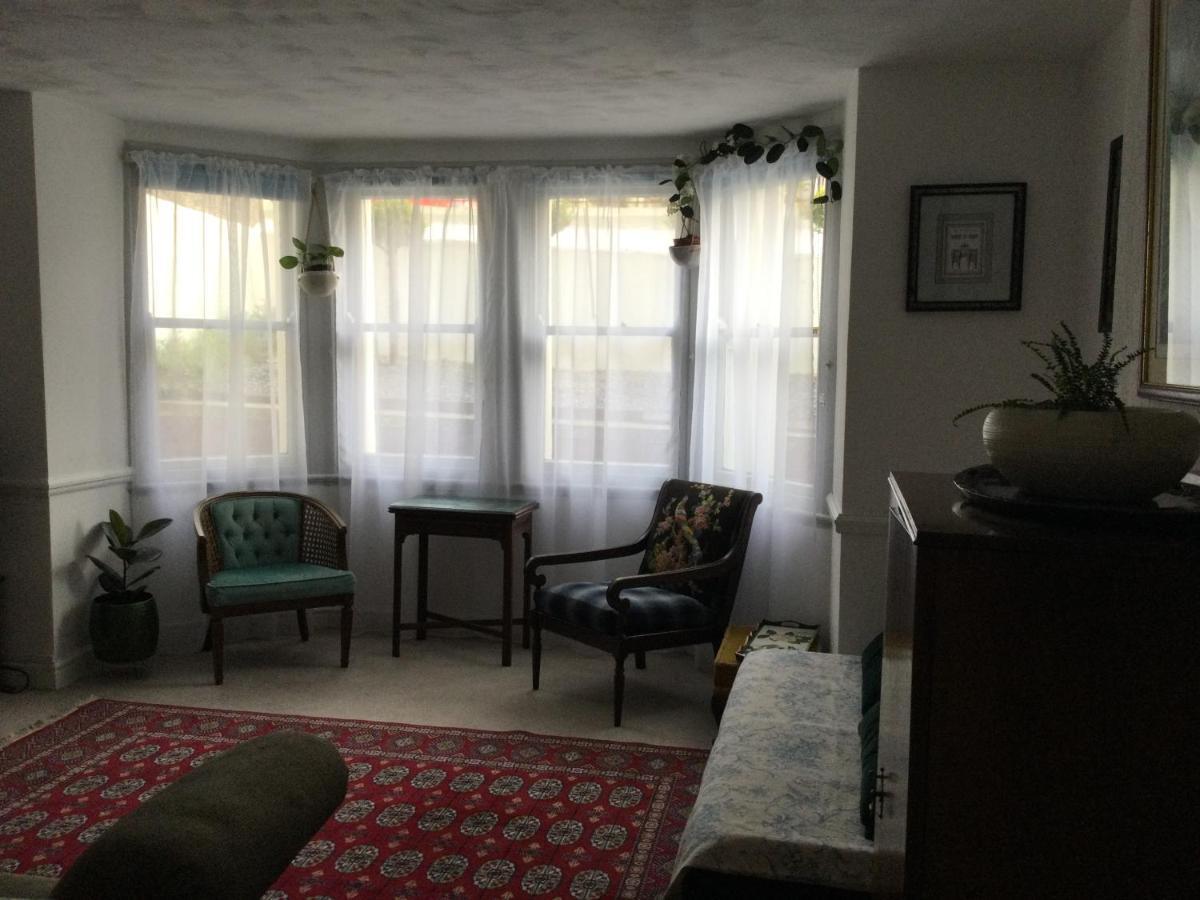 Bed and Breakfast Garden Flat 1 Llandudno Esterno foto